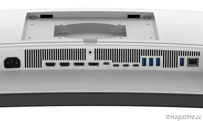 Il nuovo monitor UltraSharp da 52 pollici di Dell può sostituire la tua configurazione multi-monitor e l'hub USB.