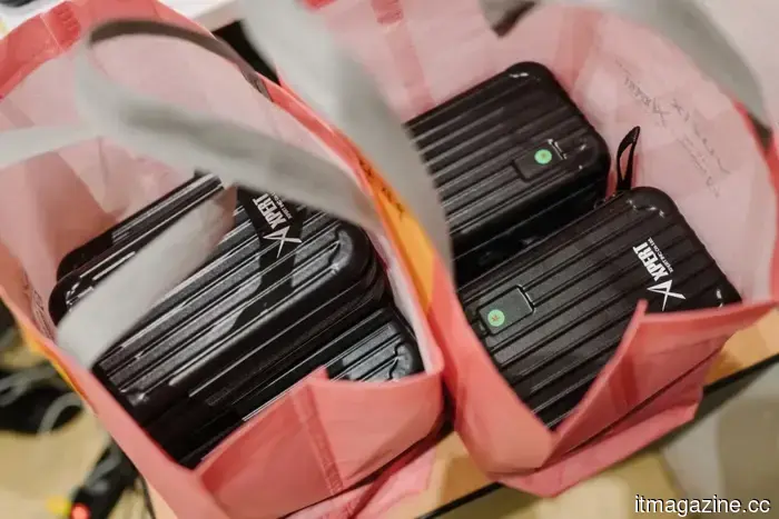 Smart glasses are discovering an unexpected niche in Korean drama and theater performances.