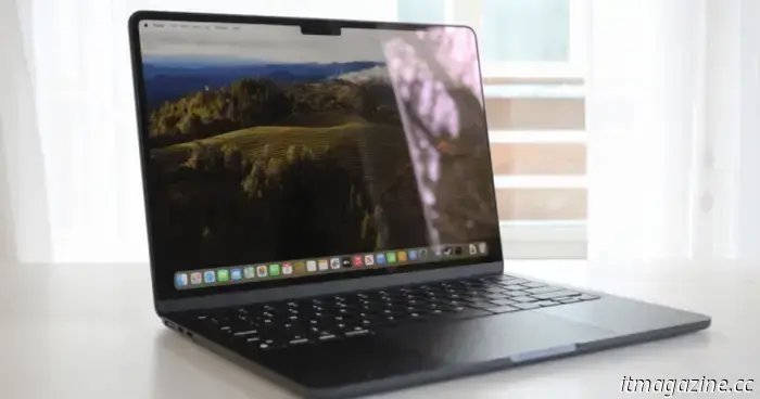 Этот MacBook Air M3 продается по цене 1000 долларов в магазине B&amp;H Photo-Video.