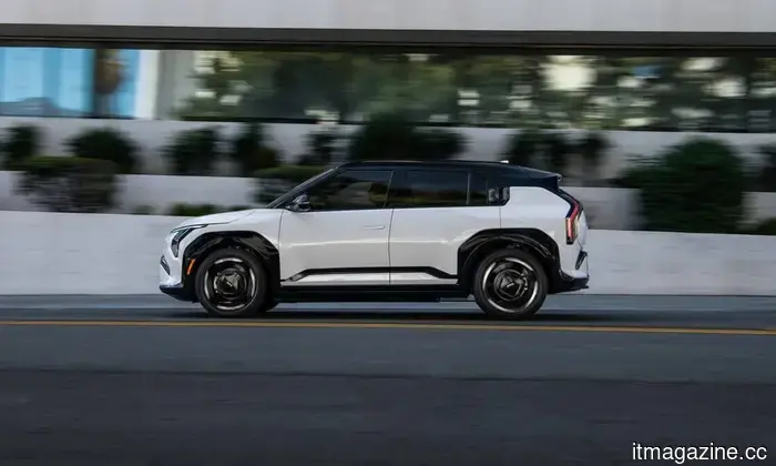 Kia porta finalmente sul mercato statunitense il SUV entry-level EV3