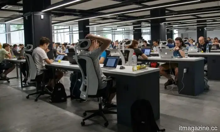 Теперь вы можете отправлять задачи Codex со своего телефона, даже когда ваш Mac заблокирован.