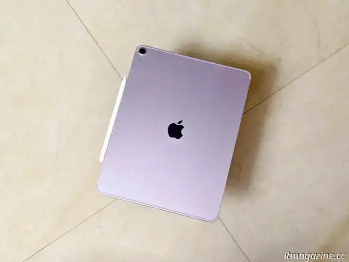 Qual è la migliore dimensione dello schermo dell'iPad: dovresti andare da 11 pollici o 13 pollici?