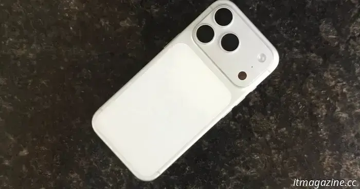 Chrome on your iPhone now provides a more intelligent browsing experience powered by Gemini.