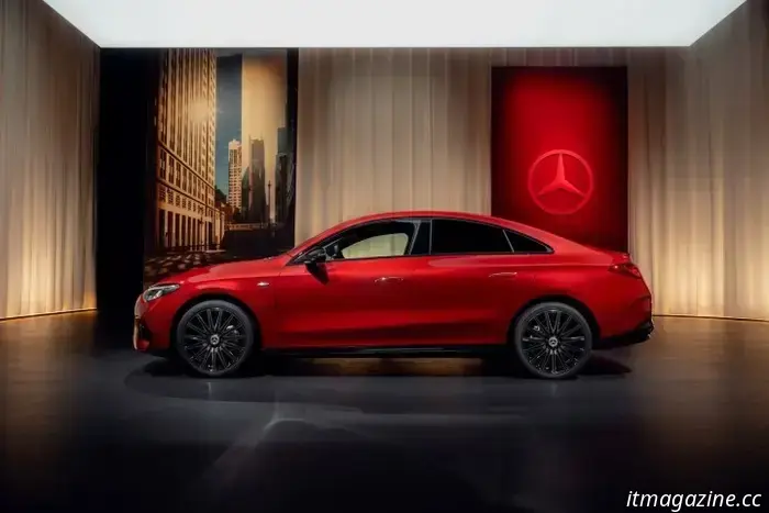 Mercedes-Benz CLA EV es un automóvil pequeño que marca el comienzo de grandes actualizaciones tecnológicas