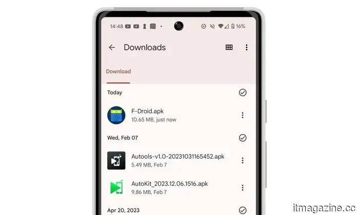 Google ti permetterà ancora di installare app da fonti esterne, ma ora c'è un problema.