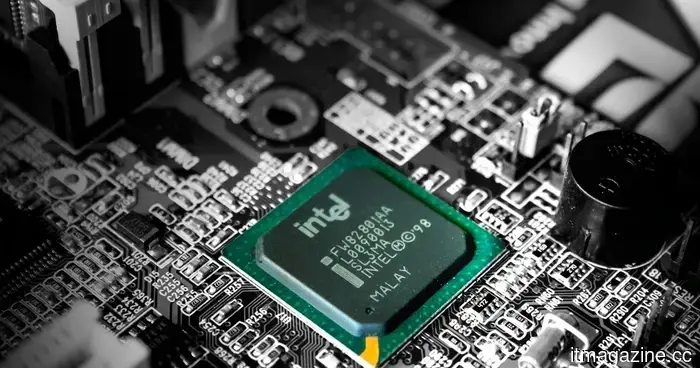 I prossimi CPU per laptop di Intel potrebbero ricevere un enorme aggiornamento della cache con Razor Lake.