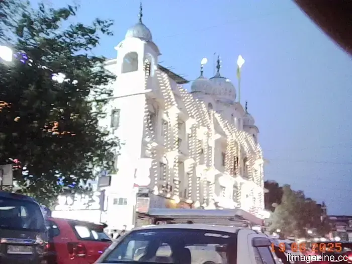 Compré la cámara de llavero viral de Kodak, y las malas fotos son parte de su encanto.