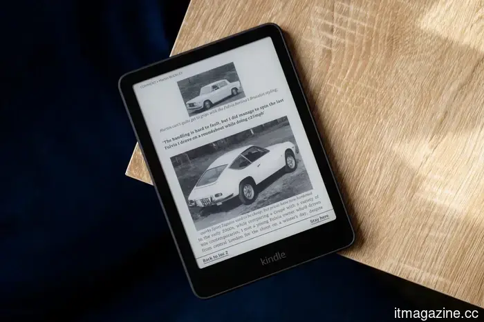 Il tuo vecchio Kindle verrà lasciato indietro a maggio. Ecco cosa puoi fare per continuarlo a utilizzare.