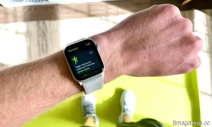 Sembra che watchOS 27 si limiterà a perfezionare la tua esperienza con Apple Watch, ma non porterà nuove funzionalità.