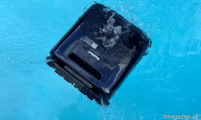 Beatbot Sora 70 Review: The Wireless 4-in-1 Robot That Effectively Cleans Your Tanning Ledge