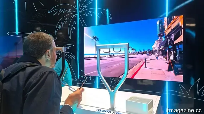 Samsung Display has demonstrated why the future of XR may rely on improved tiny screens.