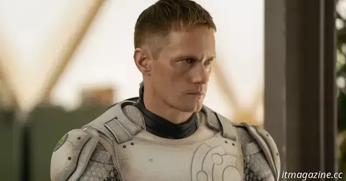 Il trailer di Murderbot: Alexander Skarsgård è un robot di sicurezza canaglia nella serie Apple TV+