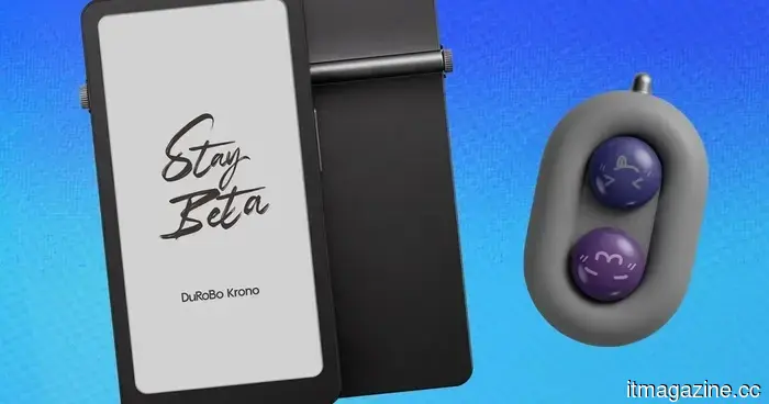 DuRoBo's Krono e-reader and its page-turning companion Moodi are now accessible worldwide.