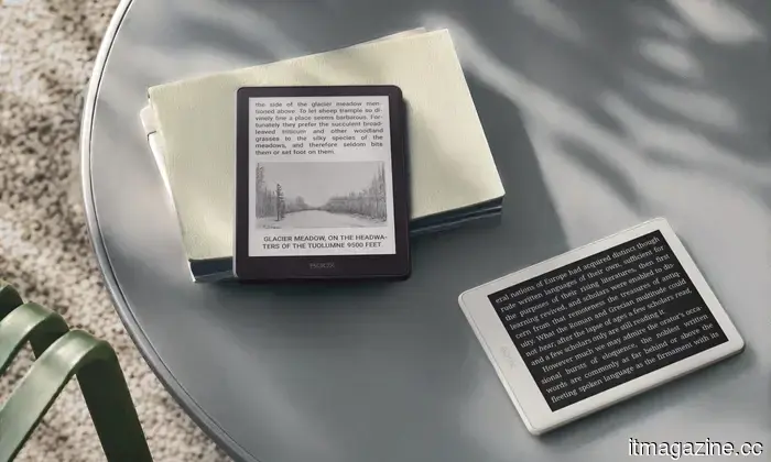 Boox's compact e-reader, designed for comfortable handling, will delight book lovers with its stylus and charming appearance.