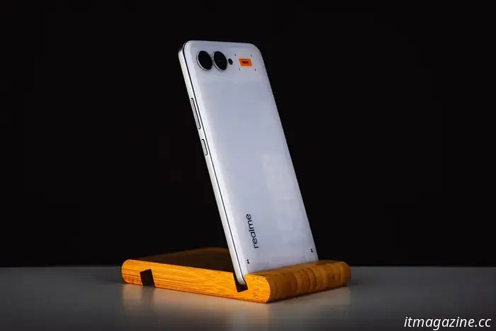Batteria da record e raffreddamento esterno nello smartphone