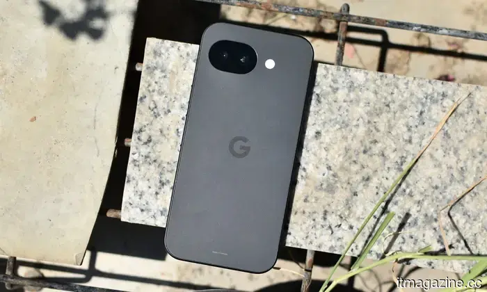 L'abitudine di Android ai dati in background è ora scritta nel fine print di Google Play.