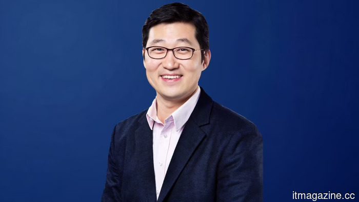 The Seoul court has put a hold on the ruling that designates Coupang's founder as its controlling individual.