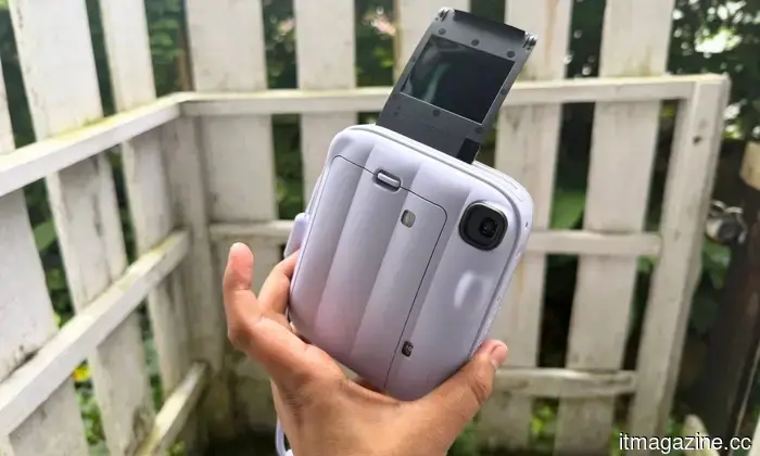 Fujifilm Instax Mini 13 review: This instant camera captivated me with its simple retro appeal.
