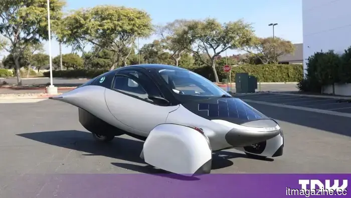 Aptera ha trovato qualcuno per costruire la sua auto solare, ed è a Shanghai.