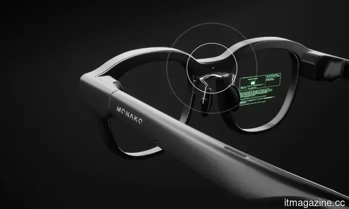 Monako Glass transforms smart glasses into an incredibly unique coding workstation.