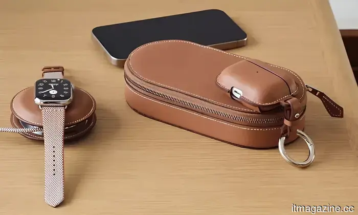 This luxurious leather Apple Watch charging kit from Hermès is more expensive than a MacBook Pro.