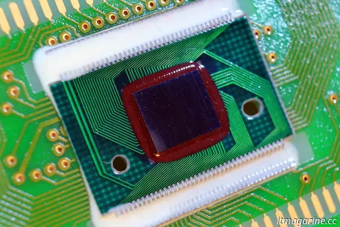 Rostec ha comenzado a producir un adhesivo especial para la electrónica.
