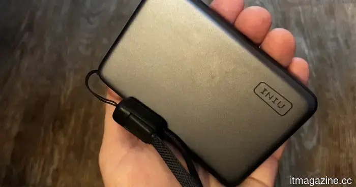 INIU SnapGo Air review: A multifunctional power bank that I don’t mind carrying on a daily basis.