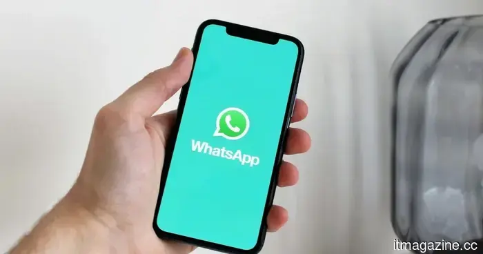 WhatsApp's newly introduced Scam Alert feature will identify scam messages while ensuring the privacy of your chats.