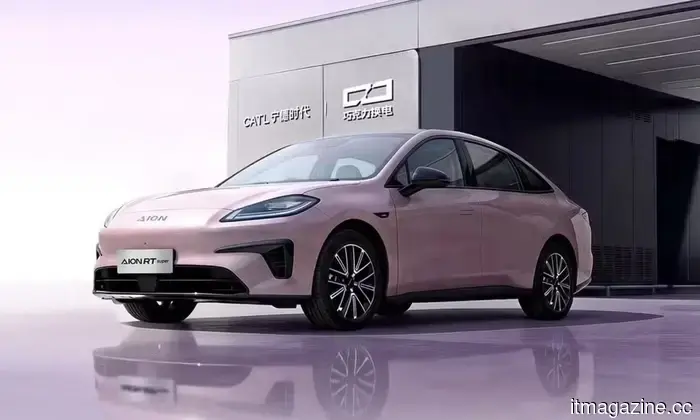 China's newest electric vehicle sensation is priced at $13,000, has a range exceeding 300 miles, and features a battery swap time of just 99 seconds.