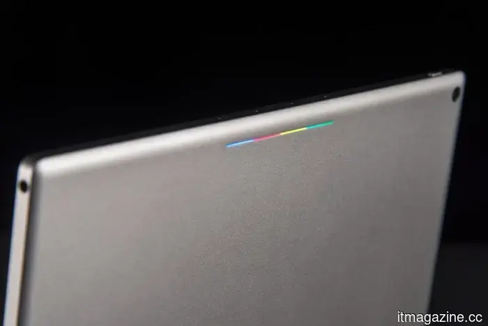 The upcoming Pixel phone may feature a luminous back, based on insights from Android 17’s code.