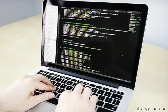 Un simple error de codificación está exponiendo claves API en miles de sitios web.