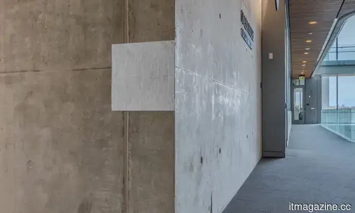 Una piastrella noiosa vuole risolvere il peggior problema delle connessioni ultra-veloci mmWave 5G per te.