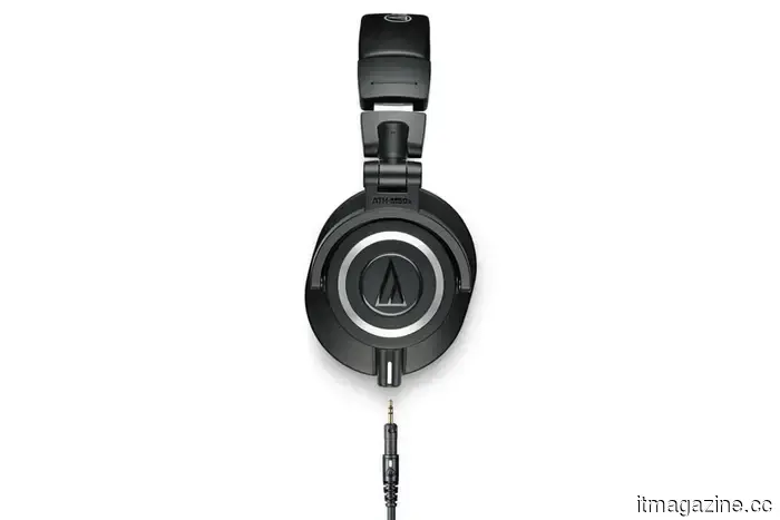 The top headphone discounts of 2026: significant savings on earbuds, studio headphones, and high-end audio equipment.