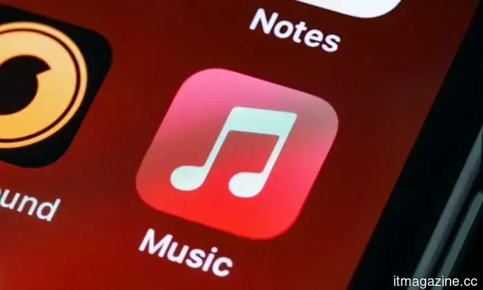 Sonos users are finally receiving a more user-friendly app, but the release has a drawback.