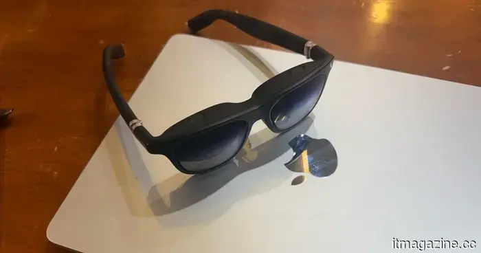 I prossimi occhiali Galaxy di Samsung sono trapelati, e l'aspetto non impressiona.