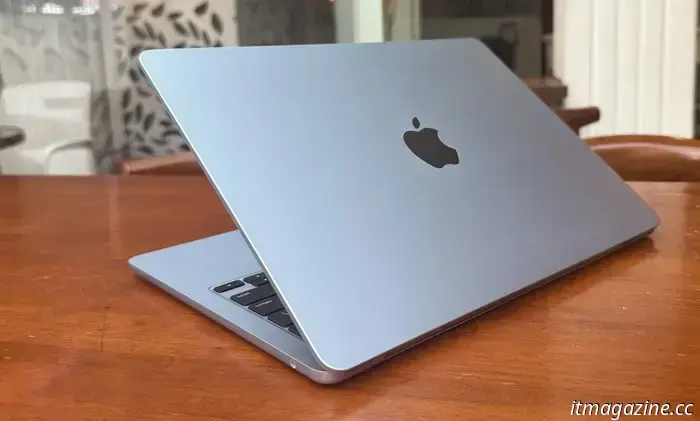 Se intensifican los rumores sobre la llegada del MacBook 'asequible' de Apple.