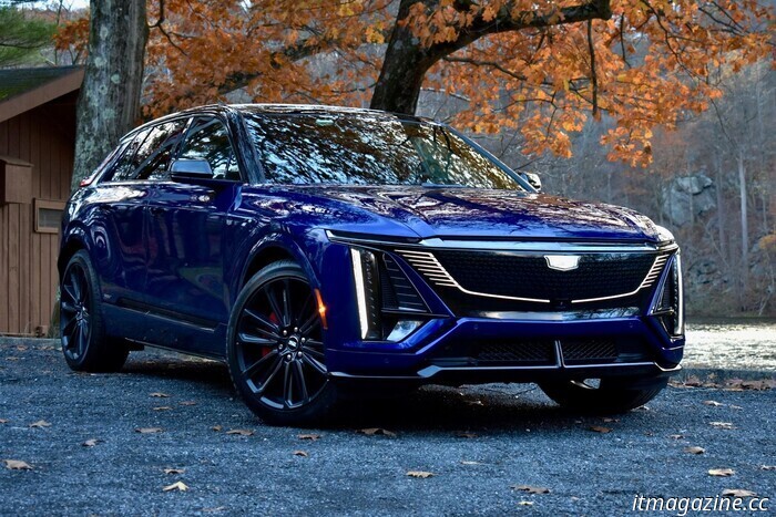 The Redtiger dual 4K dash cam is now available for $225.62, reflecting a discount of around 44%.