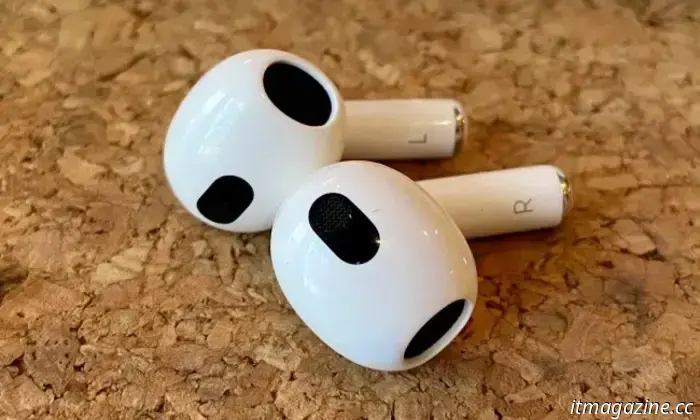 Le dimos a estos AirPods 4.5 de 5 estrellas, y hoy están a la venta