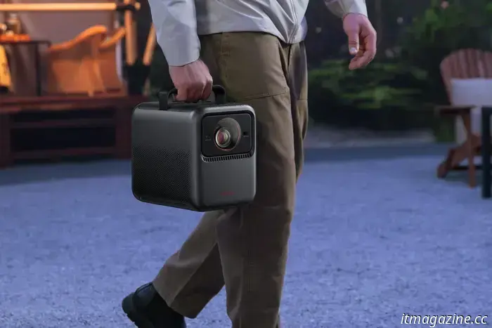 El nuevo proyector Nebula X1 de Anker trae un gran sonido inalámbrico a la noche de películas en el patio trasero