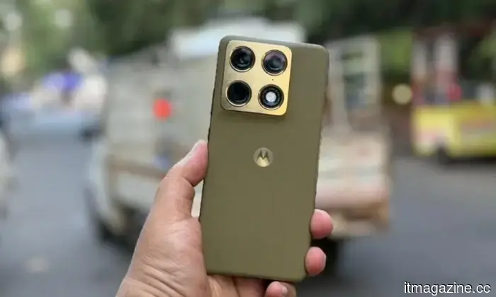 El Razr Fold de Motorola es oficial, y tiene un precio $100 menos que el Galaxy Z Fold 7.