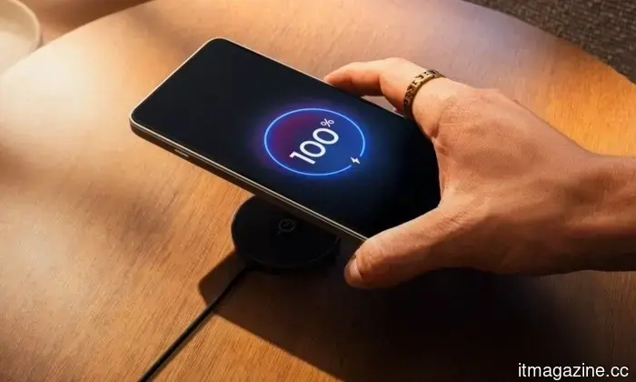 Motorola's upcoming Edge smartphone may bring a more affordable MagSafe experience to Android compared to what Google offered.