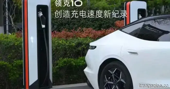 La empresa Geely de China presenta tecnología de carga de vehículos eléctricos que alcanza del 10% al 97% en menos de 9 minutos.