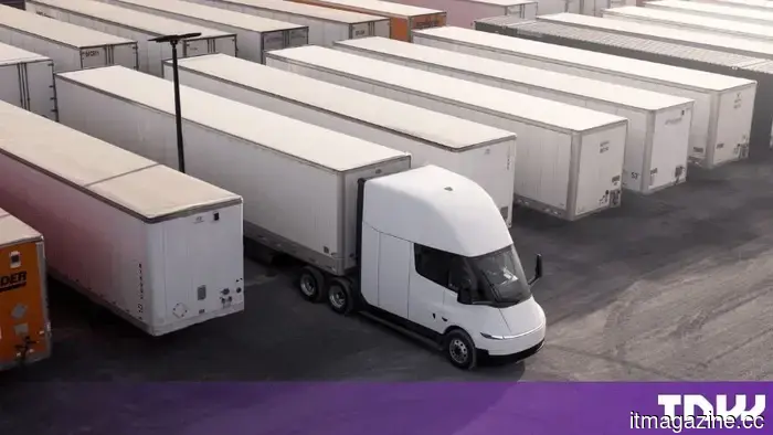 Einride покупает 500 Tesla Semis, а Amazon владеет частью покупателя.