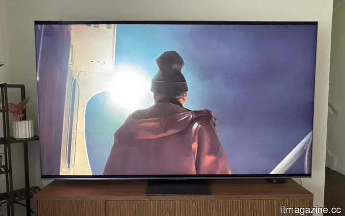 TCL QM8L Review: SQD Technology Accessible to Everyone