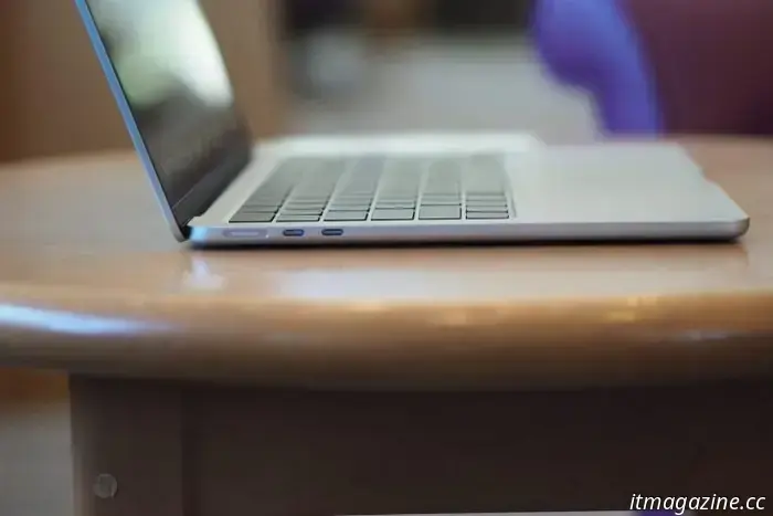 Con el chipset Apple M4, la MacBook Air 13 es ahora la mejor computadora portátil pequeña de la historia