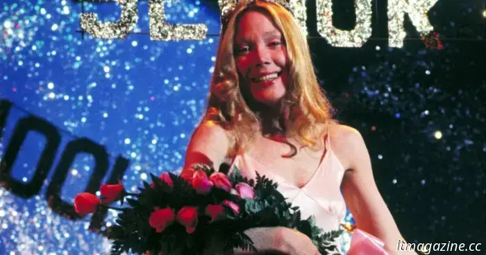 È ufficiale: la serie TV Carrie di Mike Flanagan ha dato il via libera ad Amazon