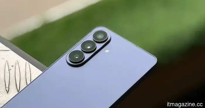 Samsung might finally eliminate the most criticized camera lens of the Galaxy Ultra.