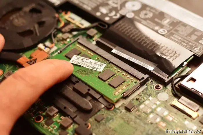 Gli analisti prevedono un massacro in arrivo per il prezzo dei laptop, e devi stringere il portafoglio.