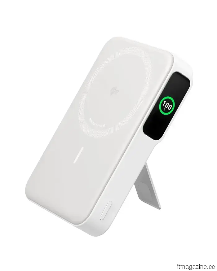 Graduation Gift Guide 2026: Best Portable Chargers for Recent Graduates