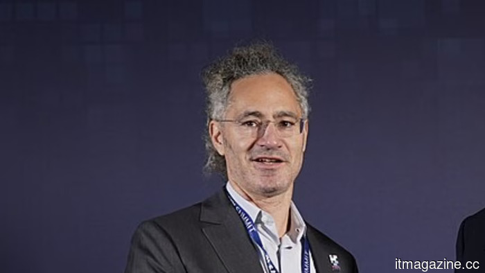 The CEO of Palantir anticipates that AI will increase his wealth by twentyfold while middle-class employees receive only small salary increases.